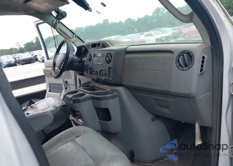 2019 Ford Econoline from USA, damaged, VIN 1FDWE4F68KDC03546